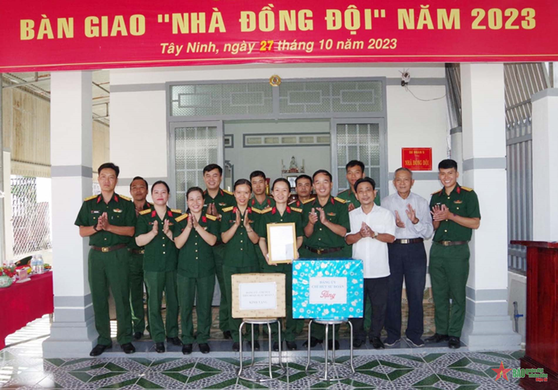 Sư đoàn 5 bàn giao “Nhà đồng đội” tặng quân nhân khó khăn